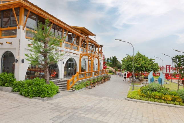 Trân Châu Beach & Resort ra mắt thương hiệu và cửa hàng trà sữa Tacerla Tea House ảnh 3