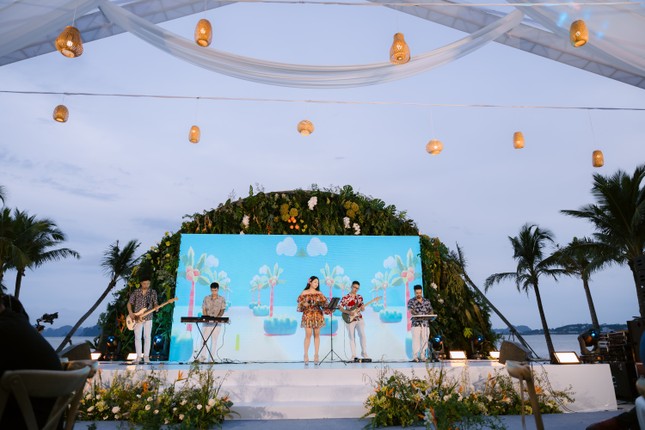 'Bữa tiệc cảm xúc' mang tên Sunset Cocktail: Mùa hè bất tận bên vịnh biển ảnh 3