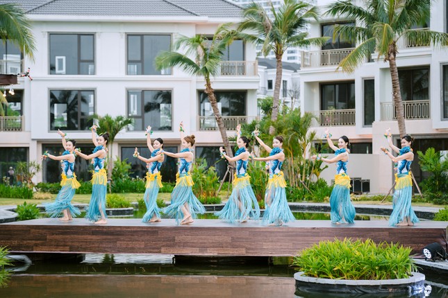 'Bữa tiệc cảm xúc' mang tên Sunset Cocktail: Mùa hè bất tận bên vịnh biển ảnh 2