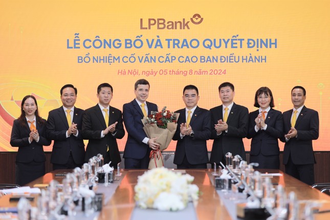 LPBank bổ nhiệm Cố vấn Cấp cao Ban Điều hành ảnh 2