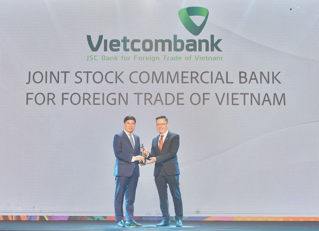 HR ASIA vinh danh Vietcombank tại tất cả các hạng mục giải thưởng "Nơi làm việc tốt nhất châu Á' năm 2024 ảnh 1