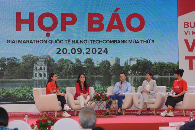 Khai mạc giải Marathon quốc tế Hà Nội Techcombank mùa thứ 3 ảnh 2