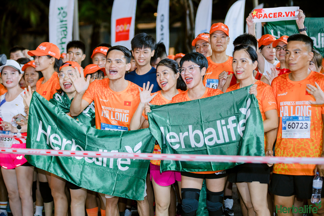 Herbalife Việt Nam là nhà tài trợ dinh dưỡng cho giải VnExpress Marathon Hạ Long 2024 ảnh 3