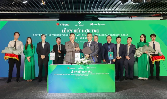 VPBank & Cen Academy (Cen Group) ký kết hợp tác hỗ trợ tín dụng đào tạo cho các học viên ảnh 1