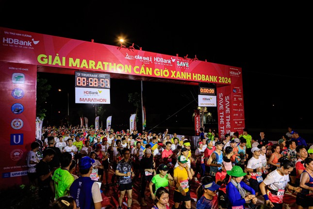 400 HDBank Runners toả sáng trên 'đường đua xanh' Green Cần Giờ Marathon HDBank 2024 ảnh 1