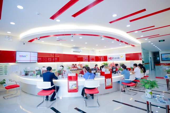 HDBank triển khai những hoạt động ý nghĩa, sát cánh cùng khách hàng bị ảnh hưởng bởi bão Yagi ảnh 3