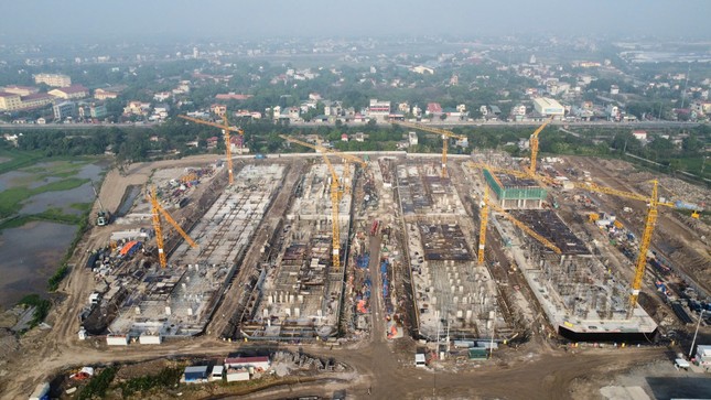 Công trường đại đô thị nghỉ dưỡng của Sun Group tại Hà Nam sôi động ngày đêm ảnh 2