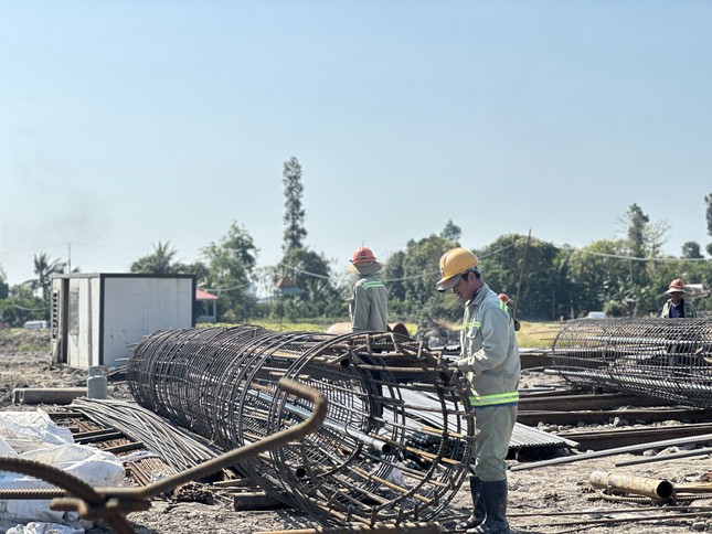 Đồng Tháp phát động thi đua đẩy nhanh tiến độ cao tốc Cao Lãnh - An Hữu ảnh 1