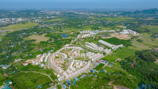 Tiềm năng bất động sản của “viên ngọc xanh” Hòa Bình ảnh 2