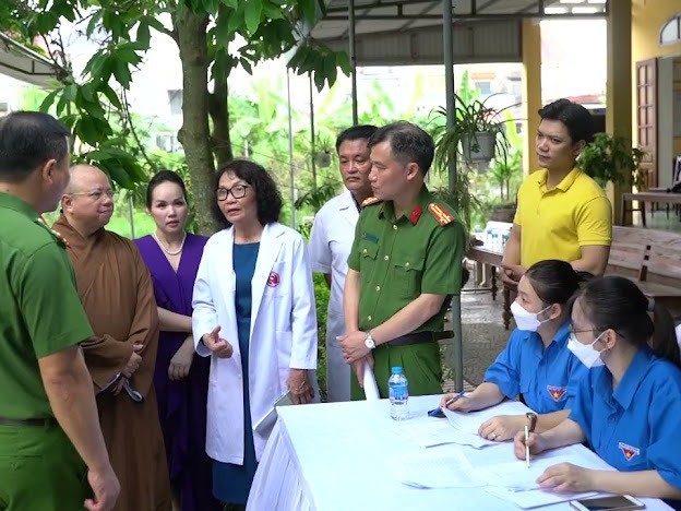 TPBVSK Dạ Dày Phương Đông - Giải pháp toàn diện từ chè dây Cao Bằng của bác sĩ Lê Thị Phương ảnh 1