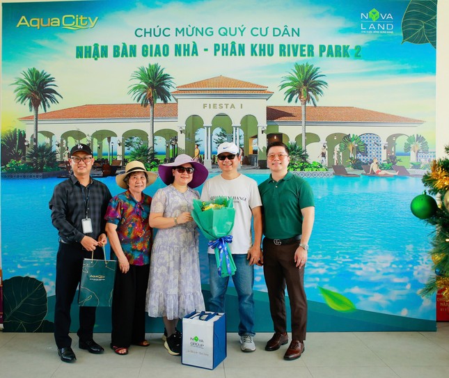 Aqua City bàn giao nhà phố, biệt thự cho cư dân và cập nhật tiến độ xây dựng phân khu River Park 2 ảnh 2