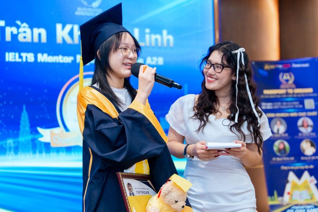 IELTS Mentor Ceremony: Passport to Dreams - Tôn vinh nỗ lực và chắp cánh ước mơ ảnh 2