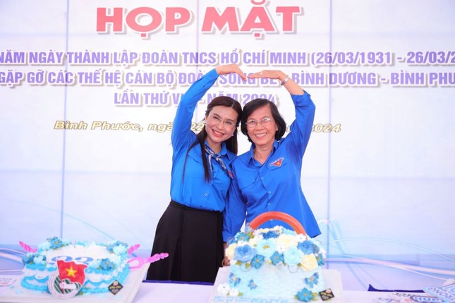 Liên hoan gặp gỡ các thế hệ cán bộ Đoàn Sông Bé - Bình Dương - Bình Phước ảnh 3