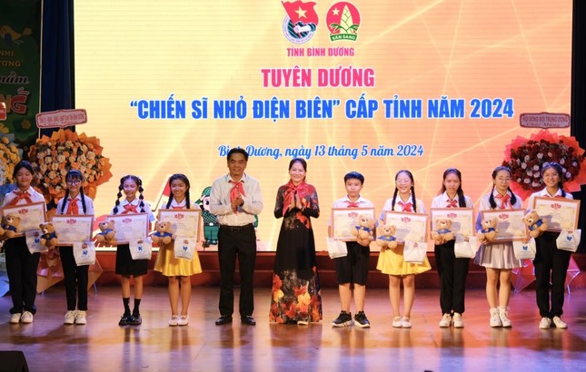 Bình Dương kỷ niệm Ngày thành lập Đội TNTP Hồ Chí Minh và Tuyên dương Chiến sĩ nhỏ Điện Biên ảnh 6