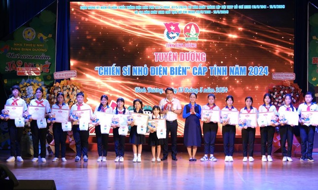 Bình Dương kỷ niệm Ngày thành lập Đội TNTP Hồ Chí Minh và Tuyên dương Chiến sĩ nhỏ Điện Biên ảnh 8