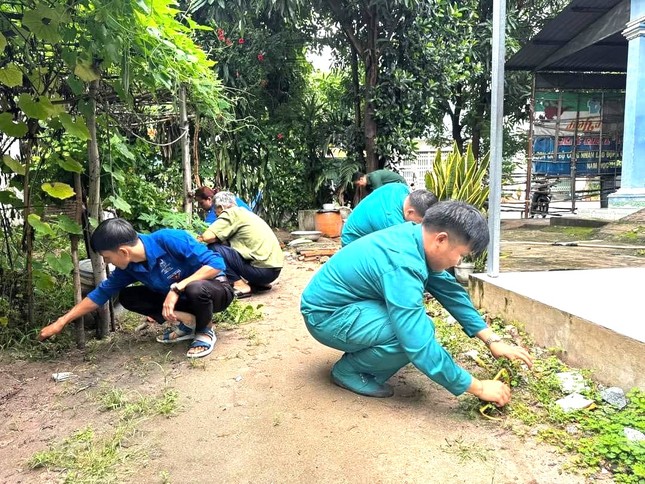 Tuổi trẻ Bình Dương cùng ăn, cùng ở, cùng làm tại gia đình chính sách ảnh 2