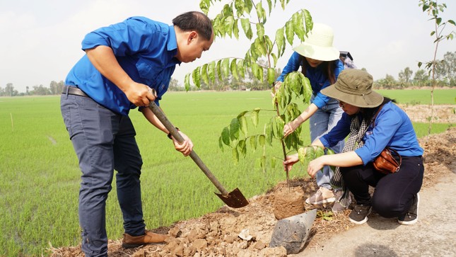 Tuổi trẻ Cần Thơ làm lợi hơn 30 tỷ đồng ảnh 1