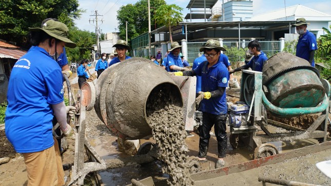 Tuổi trẻ Đồng Tháp triển khai trên 1.700 ngày tình nguyện ảnh 9