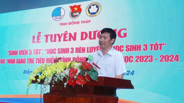 Đồng Tháp tuyên dương 92 học sinh, sinh viên và nhà giáo trẻ tiêu biểu ảnh 2