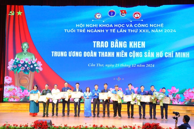 Chìa khóa để thế hệ trẻ vươn xa và cống hiến cho đất nước ảnh 2