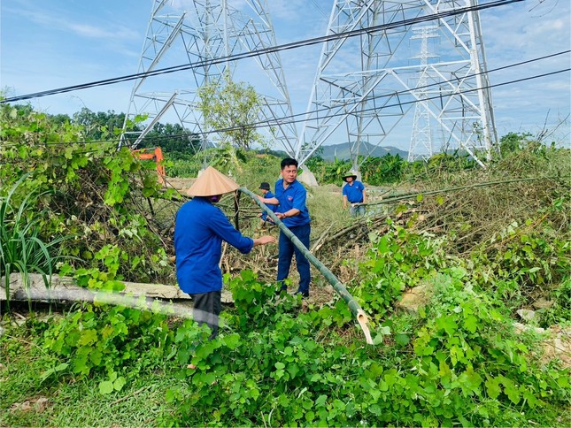 Tuổi trẻ Thanh Hóa tiếp tục nhiều hoạt động hỗ trợ dự án đường dây 500kV mạch 3 ảnh 1