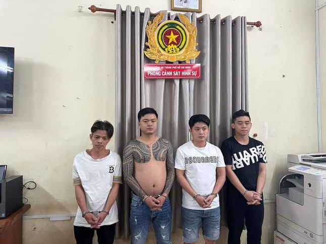 Xóa sổ 2 băng nhóm 'tín dụng đen' đòi nợ bằng sơn pha mắm tôm ảnh 1