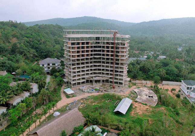 Tháo dỡ xong khách sạn 12 tầng xây trái phép ở Phú Quốc ảnh 2