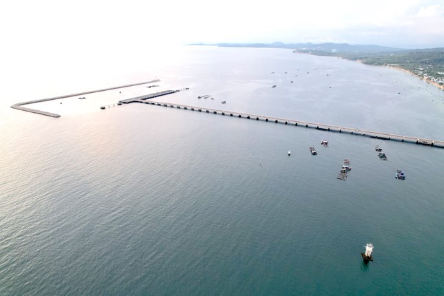 Cảng tàu khách nghìn tỷ ở Phú Quốc suốt 9 năm 'rùa bò' ảnh 1