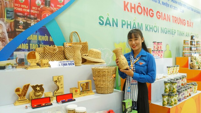 An Giang chú trọng tập hợp, đoàn kết thanh niên tín đồ tôn giáo, thanh niên dân tộc ảnh 8