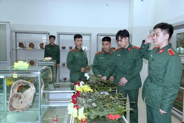 Tri ân những người hiến thi thể cho y học ảnh 1