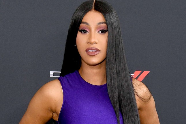 Once rude to the audience, Cardi B is now hurt because fans turned her away photo 1