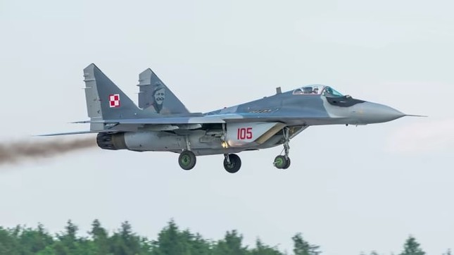 Ba Lan tiết lộ thời điểm chuyển tiêm kích MiG-29 cho Ukraine ảnh 1