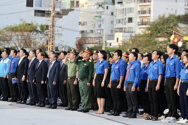 Tuổi trẻ Khánh Hòa khởi động Tháng Thanh niên, nhiều công trình ý nghĩa hướng về Trường Sa ảnh 2