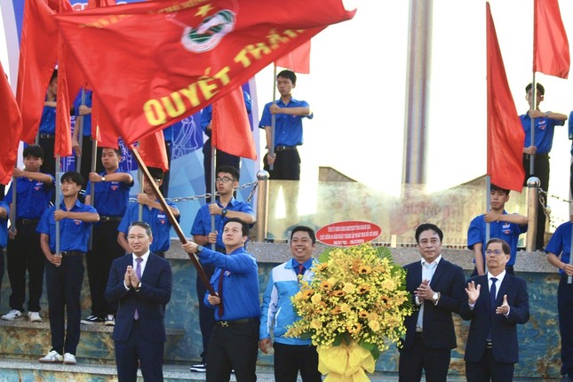 Tuổi trẻ Khánh Hòa khởi động Tháng Thanh niên, nhiều công trình ý nghĩa hướng về Trường Sa ảnh 3