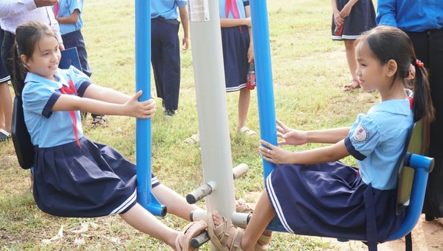 Khánh thành công trình thanh niên phục vụ hoạt động thể thao cộng đồng tại Thừa Thiên-Huế ảnh 5
