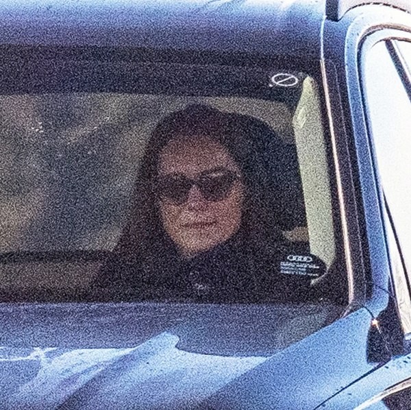 Princess Kate Middleton appears for the first time after surgery, looking fresh in photo 2