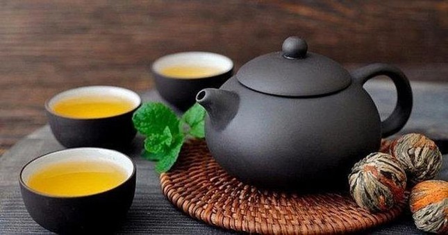 Người thường uống trà nhớ kỹ những 'đại kỵ' này kẻo tụt huyết áp, mất ngủ ảnh 1