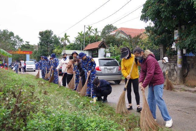 Sôi nổi Ngày Chủ nhật xanh tại Lữ đoàn 147 ảnh 4