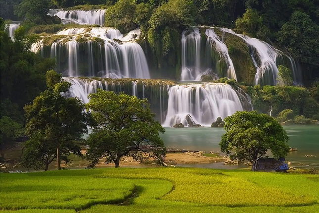 Thác Bản Giốc vào danh sách thác nước đẹp nhất thế giới ảnh 2
