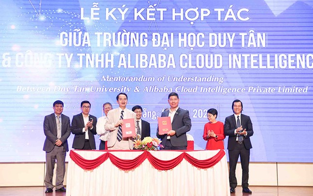 Học IT tại ĐH Duy Tân với Xếp hạng ngành Top 300+ thế giới ảnh 3