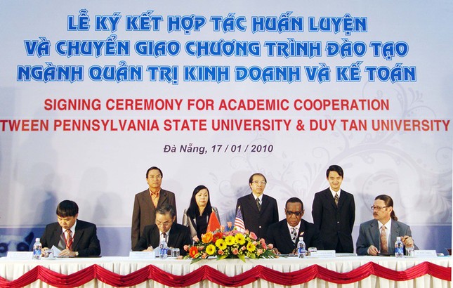 Lễ Ký kết Hợp tác giữa Đại học Duy Tân và Công ty TNHH Chứng khoán Yuanta Việt Nam Ky-ket-6132