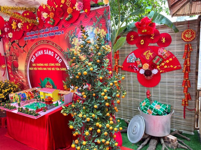 Thiếu nhi Thủ đô thi gói bánh chưng, trang trí ngày Tết ảnh 5