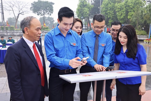 Hà Nội trao quyết định thành lập 3 tổ chức Đoàn trong doanh nghiệp ngoài Nhà nước ảnh 4