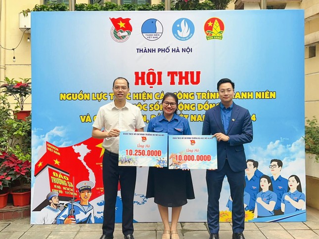 106 cơ sở Đoàn của Thủ đô chung tay ủng hộ Quỹ vì biển, đảo Việt Nam ảnh 1