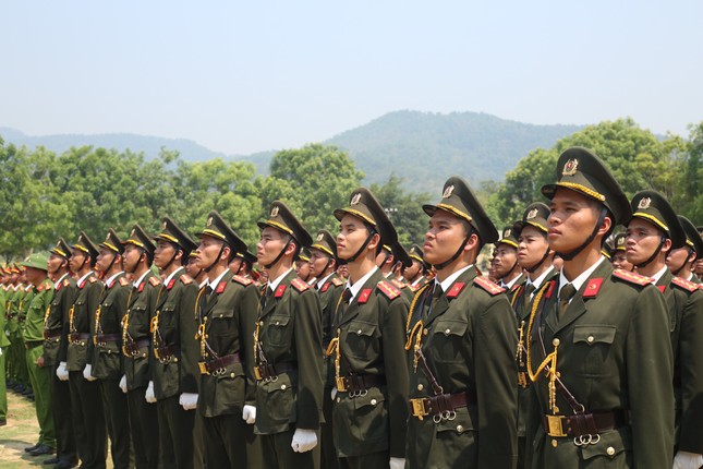 Trung ương Đoàn thăm đoàn viên, thanh niên tập luyện chuẩn bị lễ diễu binh kỷ niệm 70 năm chiến thắng Điện Biên Phủ ảnh 8