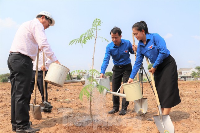 Xem Tháng công nhân là tháng cao điểm như Tháng Thanh niên ảnh 2