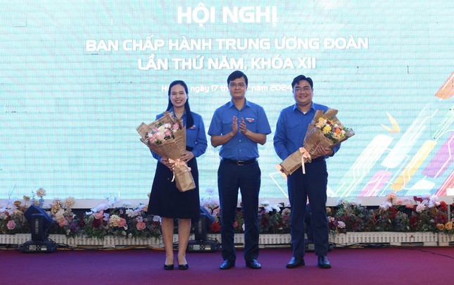 Bầu bổ sung Ủy viên Ban Thường vụ, Ủy viên Ban Chấp hành Trung ương Đoàn khóa XII ảnh 1