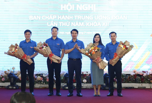 Bầu bổ sung Ủy viên Ban Thường vụ, Ủy viên Ban Chấp hành Trung ương Đoàn khóa XII ảnh 2