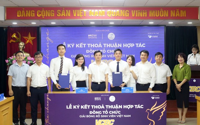 Lần đầu tiên tổ chức giải bóng rổ sinh viên Việt Nam ảnh 2