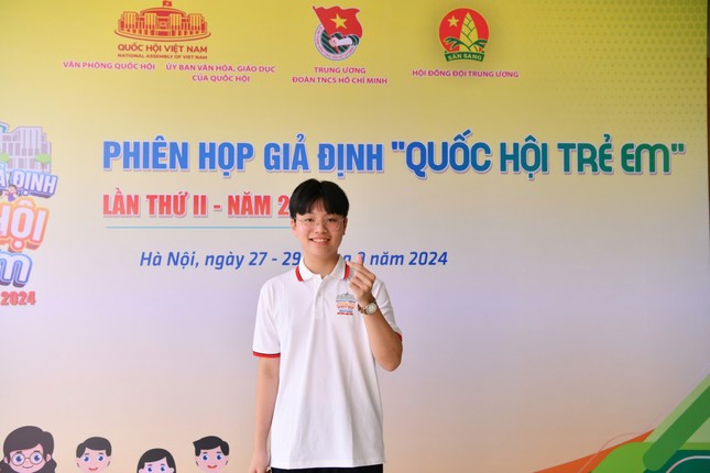 Lê Gia Vinh - Chủ tịch phiên họp giả định Quốc hội trẻ em.